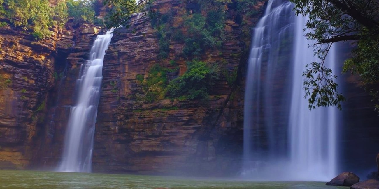Image of Lakhaniya Dari Waterfall
